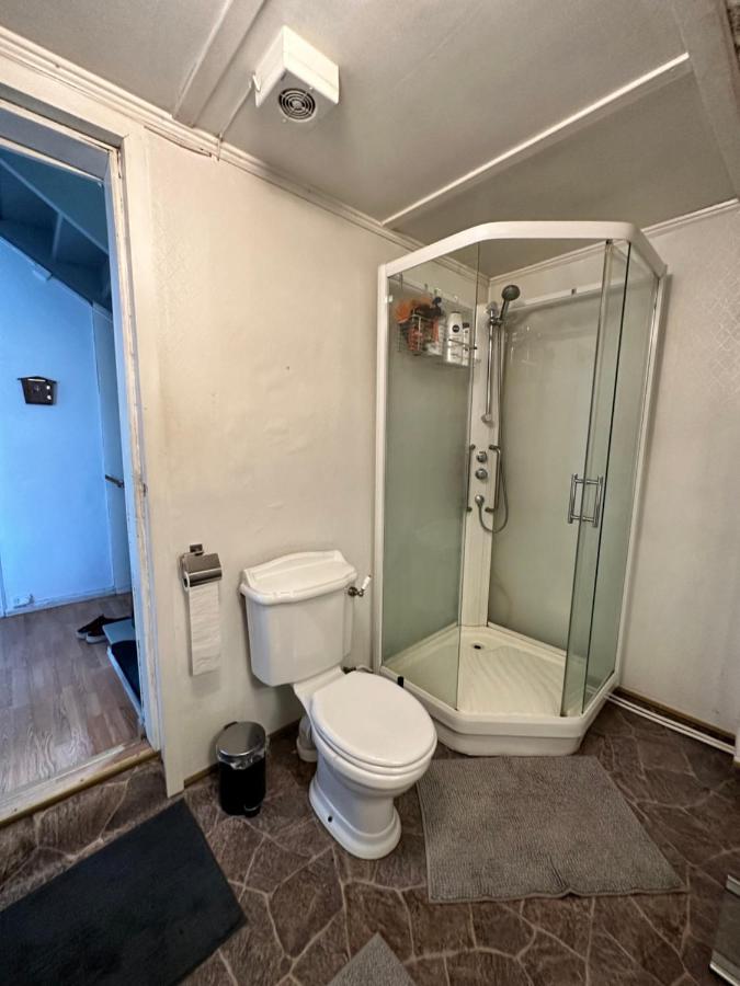 Oslo Guest House Twin & Family Room Kjeller Екстериор снимка